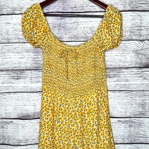 Faithfull The Brand Laszlo Smocked Floral Jumpsuit Anthropologie Size Small - Picture 6 of 10